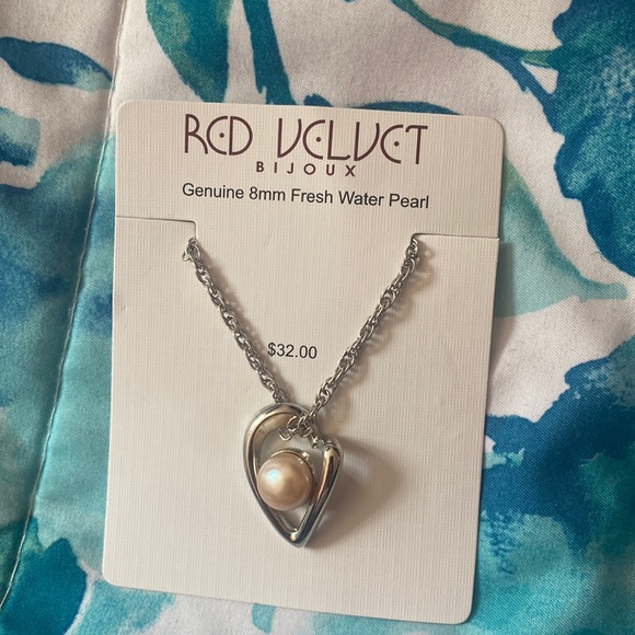 8mm Pearl Necklace - Picture 1 of 3